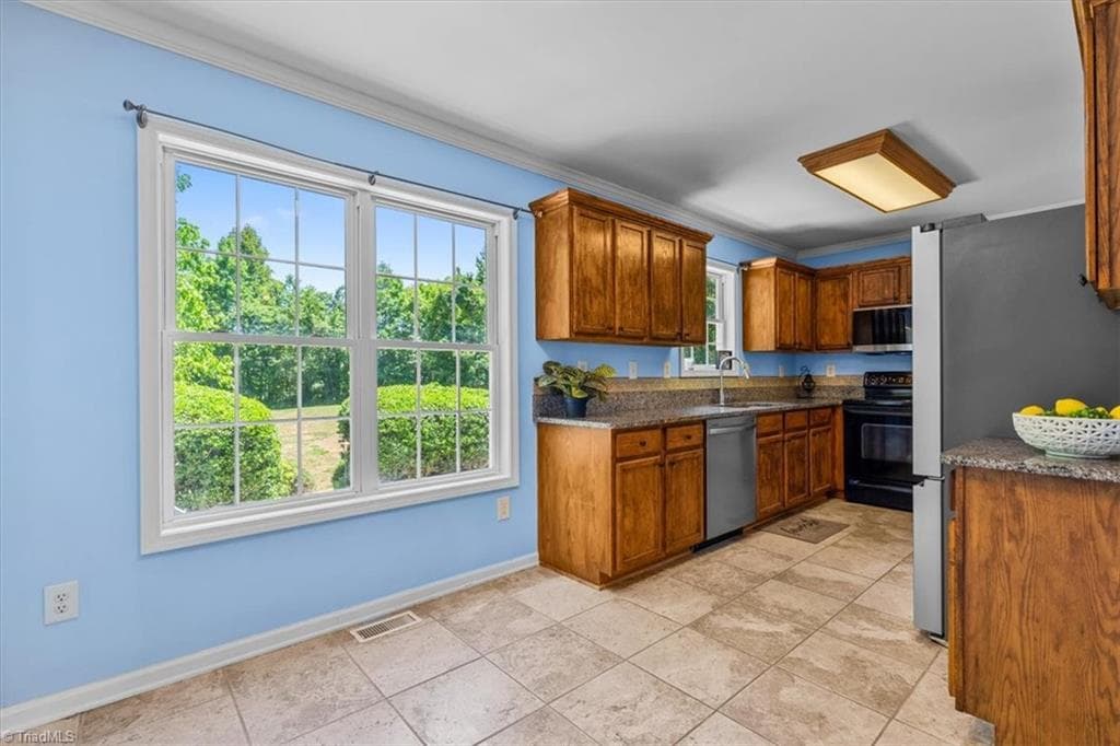 Stick/Site Built at 181 Stonehaven Court, Reidsville NC 27320, photo 13 of 45