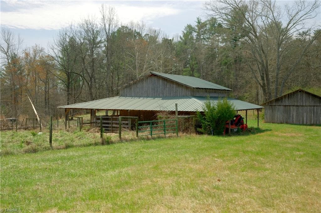 Stick/Site Built at 1019 George Road, Westfield NC 27053, photo 12 of 50