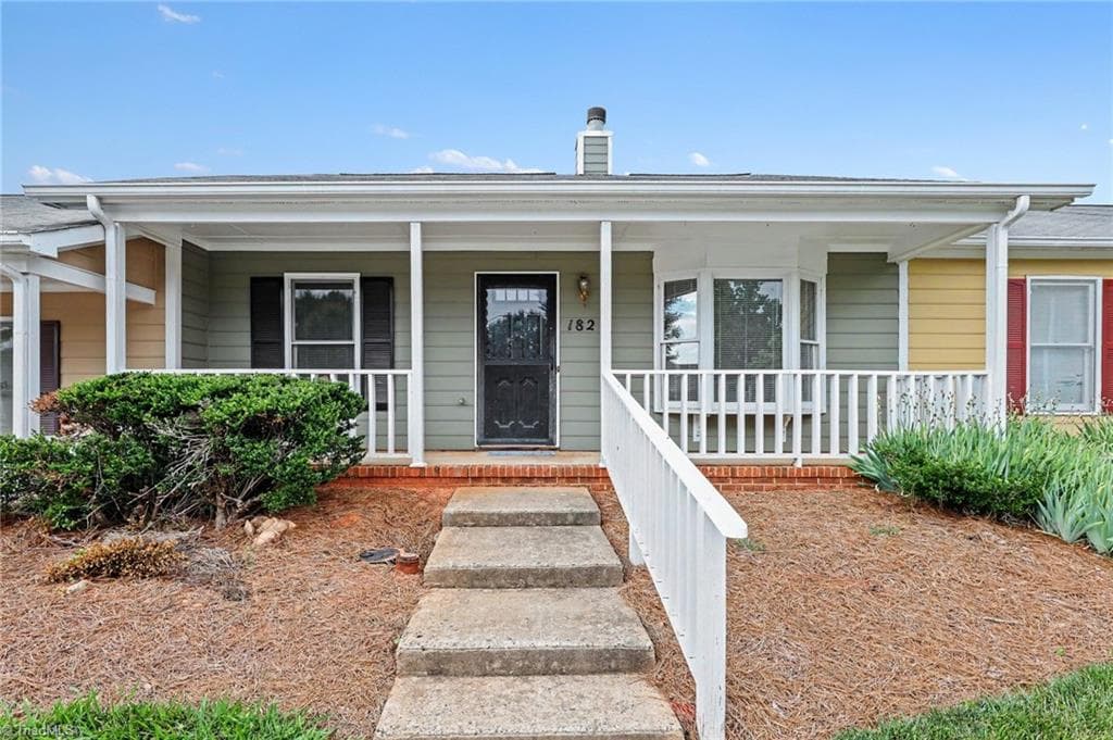 Stick/Site Built at 814 Guilford College Road # 182, Greensboro NC 27409, photo 2 of 19