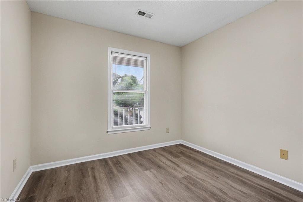 Stick/Site Built at 814 Guilford College Road # 182, Greensboro NC 27409, photo 14 of 19