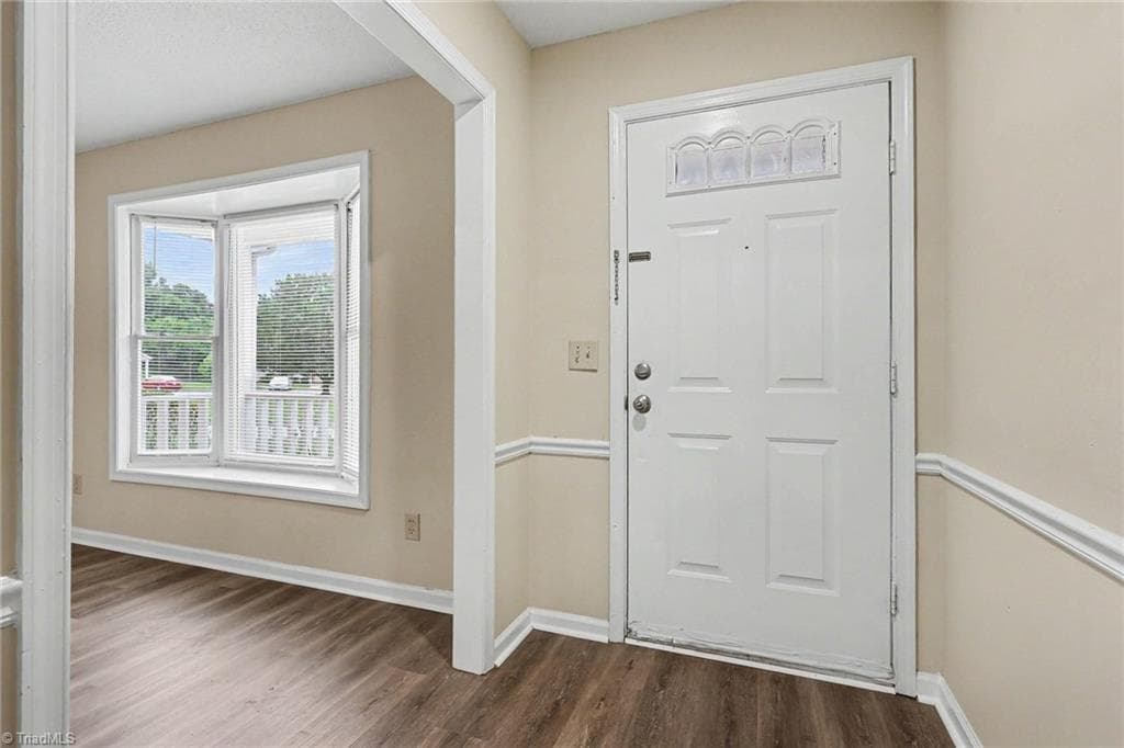 Stick/Site Built at 814 Guilford College Road # 182, Greensboro NC 27409, photo 4 of 19