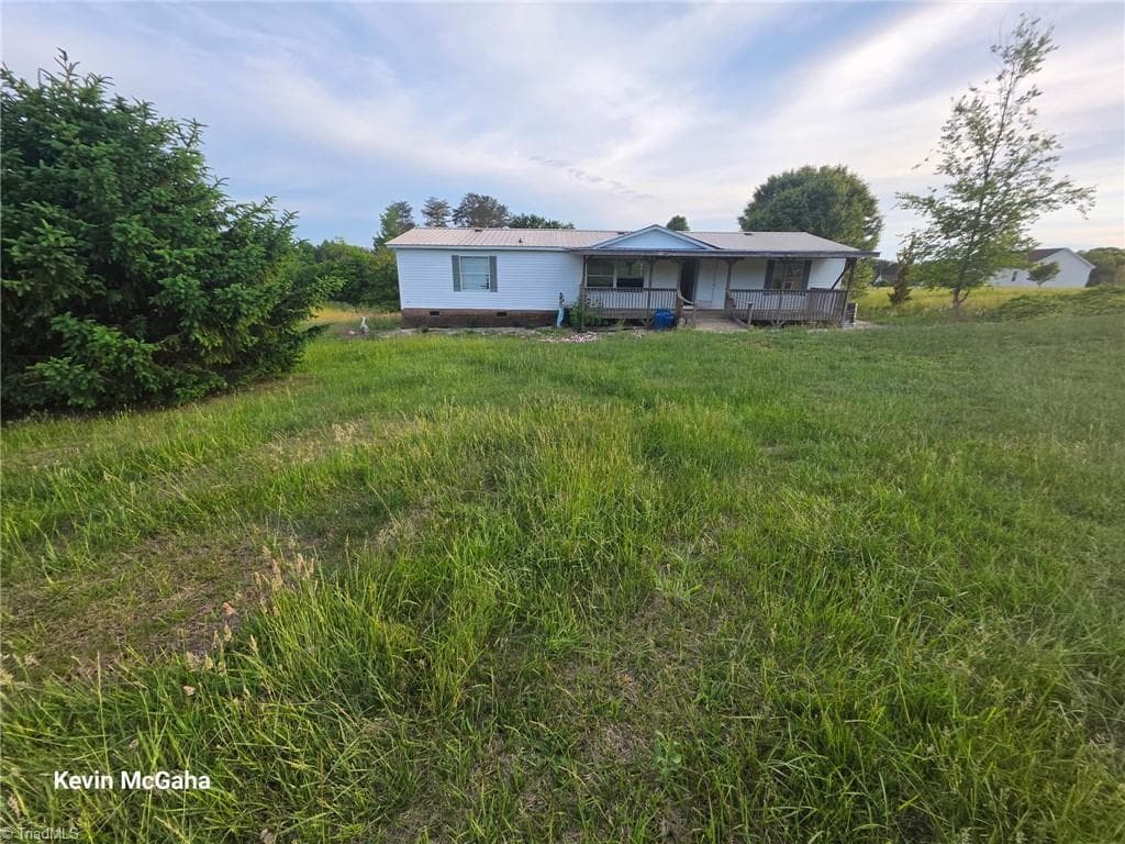 Manufactured Home at 1940 Turkey Ford Road, Mount Airy NC 27030, Mount Airy, photo 5 of 6