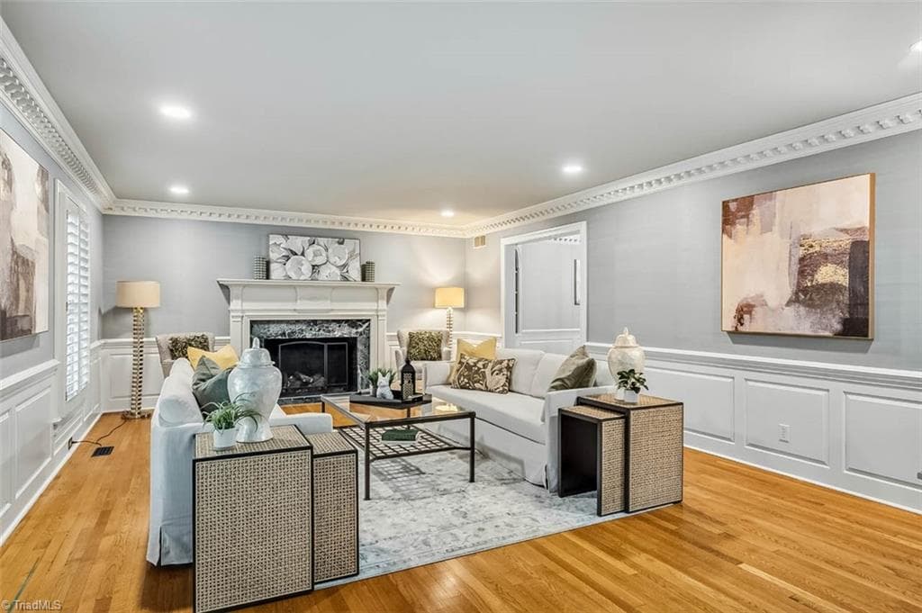 Stick/Site Built at 52 Dogwood Acres Drive, Chapel Hill NC 27516, Chapel Hill, photo 11 of 92