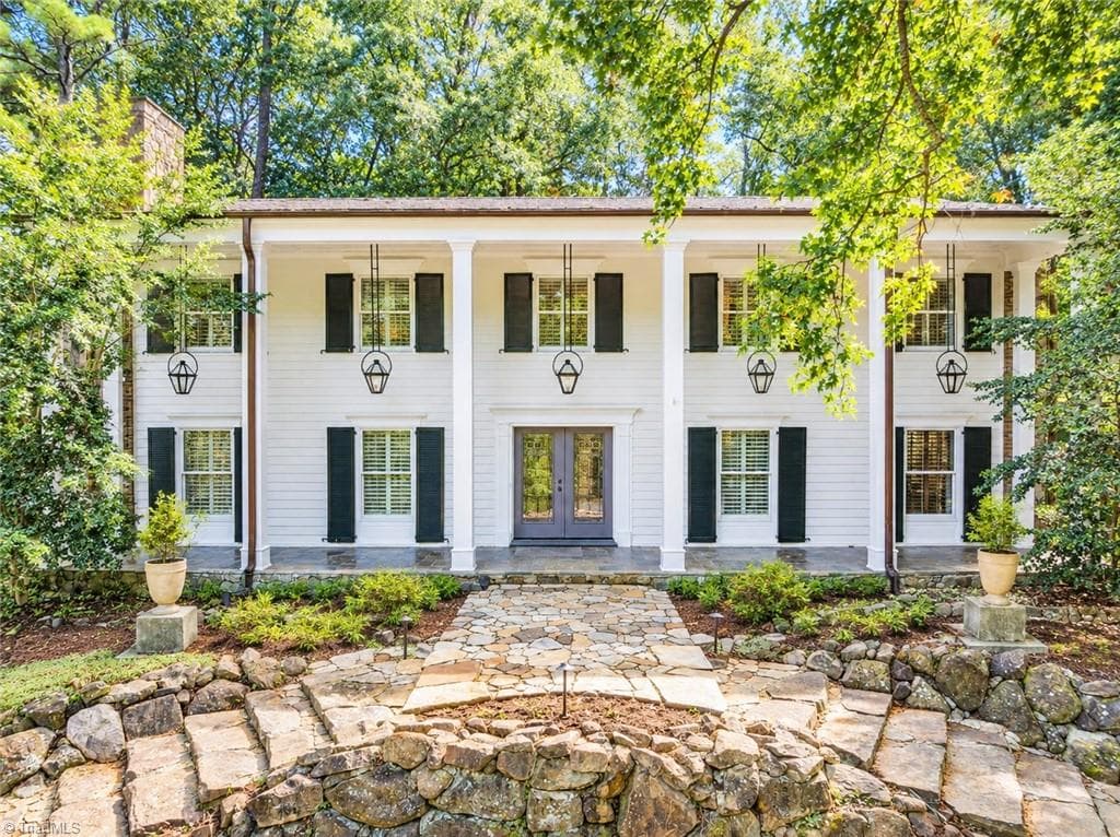 Stick/Site Built at 52 Dogwood Acres Drive, Chapel Hill NC 27516, Chapel Hill, photo 5 of 92
