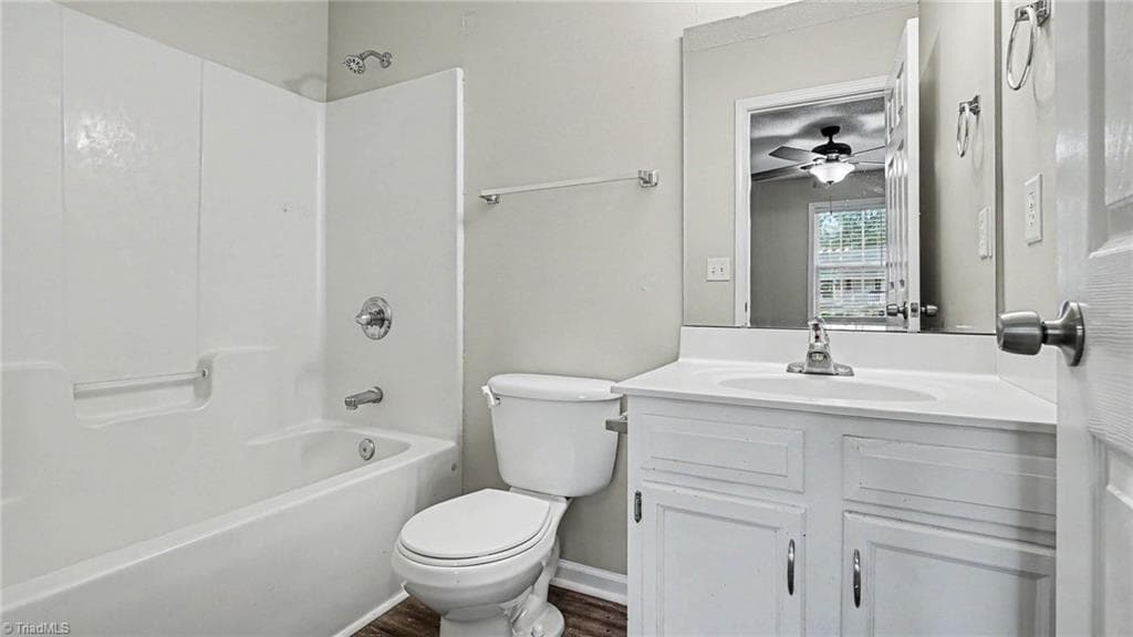 Stick/Site Built at 2 Leaf Ridge Court, Thomasville NC 27360, photo 17 of 21