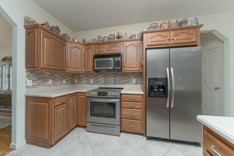 Stick/Site Built at 1225 Avery Way, Kernersville NC 27284, photo 5 of 24