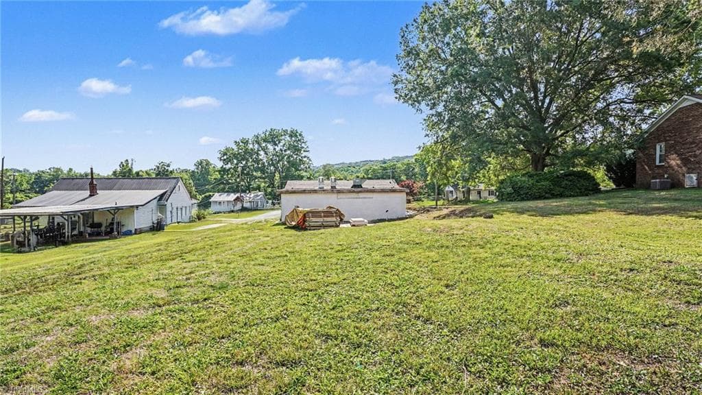 Investment at 430 2nd Avenue # A, Mayodan NC 27027, photo 47 of 50