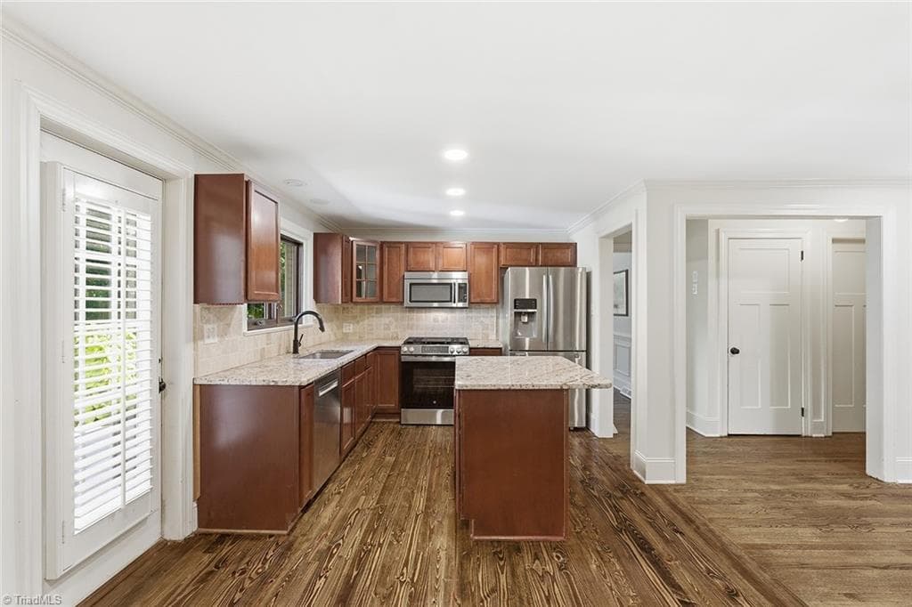 Stick/Site Built at 1920 Robinhood Road, Winston-Salem NC 27104, Winston-Salem, photo 11 of 36