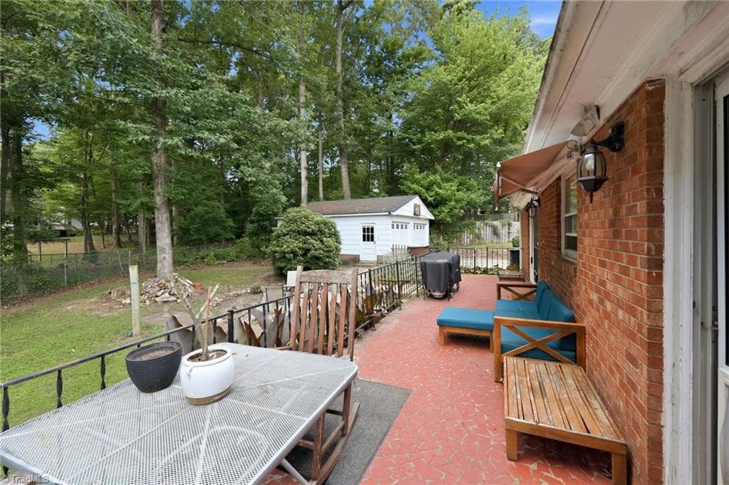 Stick/Site Built at 5 Leawood Court, Greensboro NC 27410, photo 26 of 37
