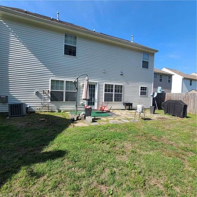 Stick/Site Built at 895 Jennifer Lane, High Point NC 27265, photo 15 of 21