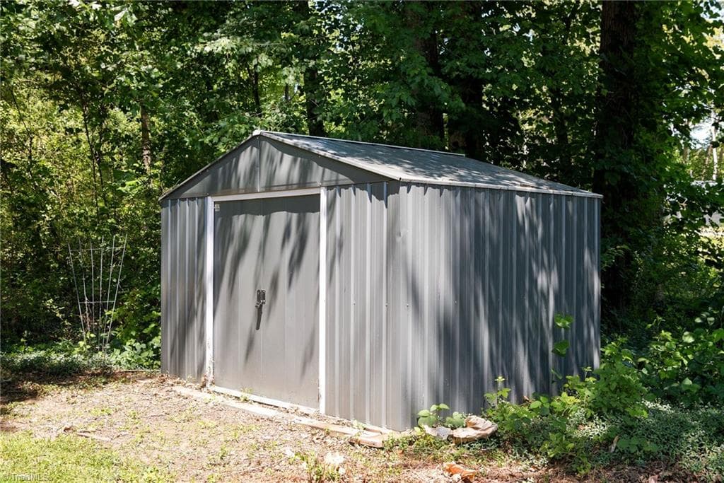 Stick/Site Built at 1625 US Highway 601, Yadkinville NC 27055, photo 27 of 36