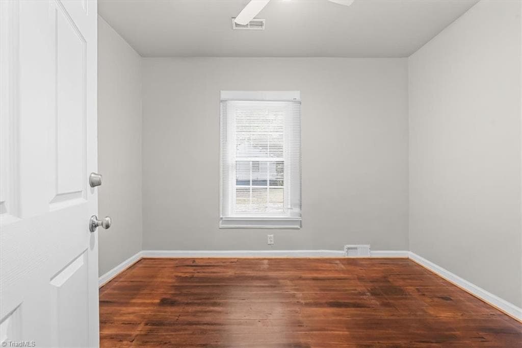 Stick/Site Built at 1752 Argonne Boulevard, Winston-Salem NC 27107, Winston-Salem, photo 12 of 29
