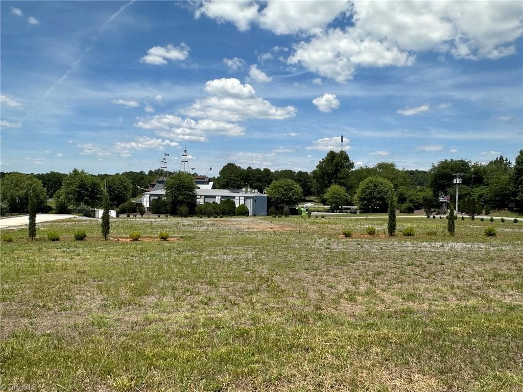 Commercial at 157 Interstate Way, Elkin NC 28621, photo 6 of 23