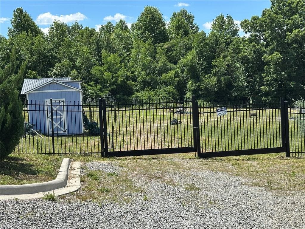 157 Interstate Way, Elkin NC 28621