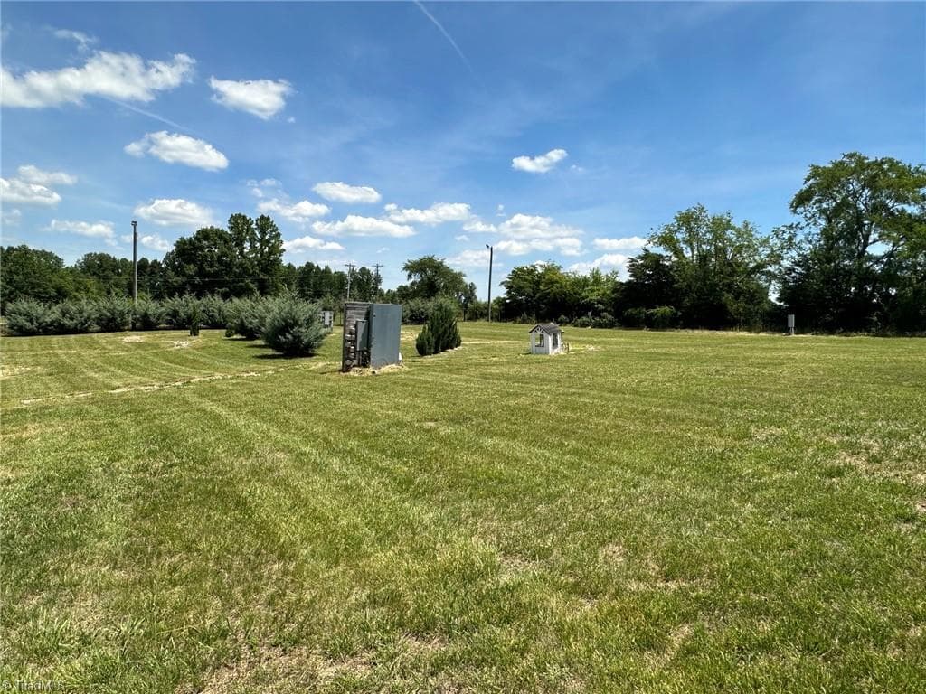 Commercial at 157 Interstate Way, Elkin NC 28621, photo 5 of 23
