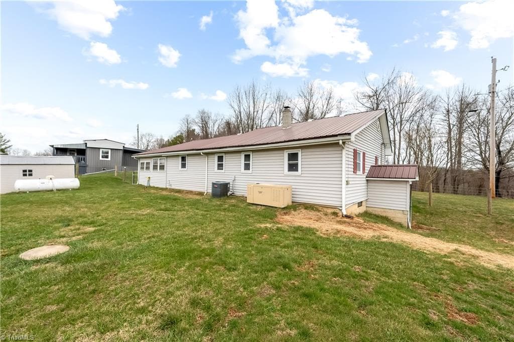 Stick/Site Built at 701 Lincoln Road, Galax VA 24333, Galax, photo 25 of 35