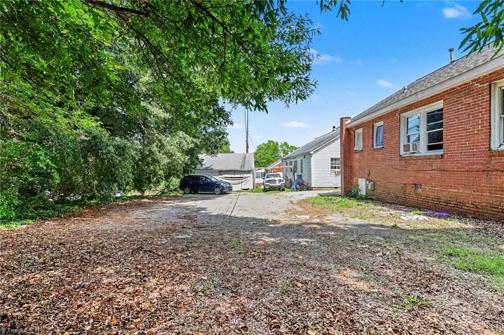 Duplex at 714-716 N Church Street, Burlington NC 27217, Burlington, photo 21 of 42