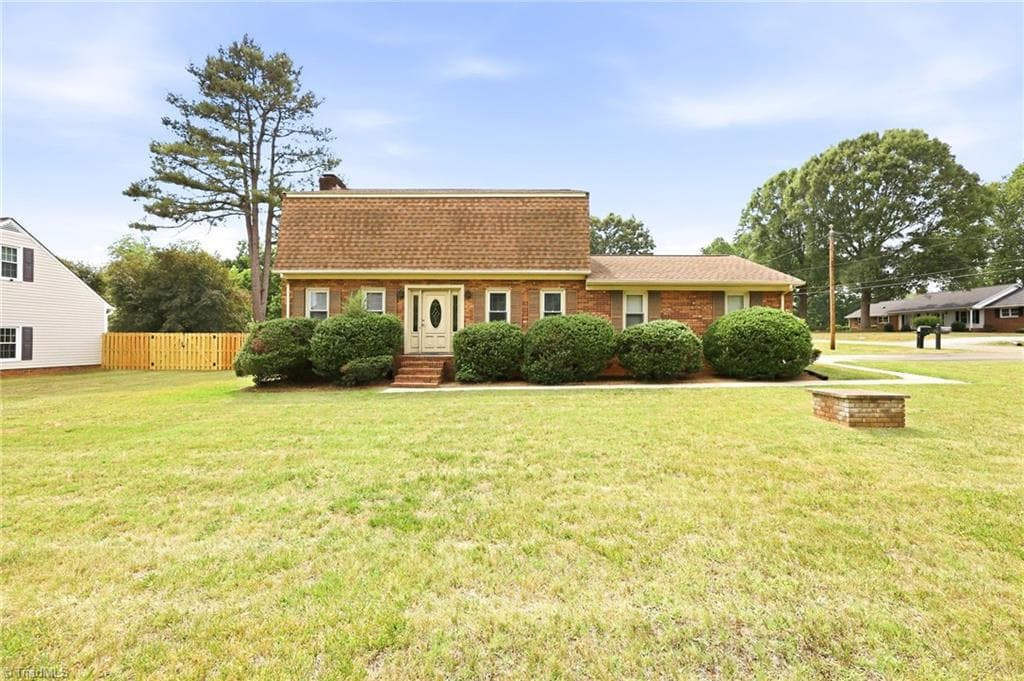 1003 Camelot Lane, Graham NC 27253