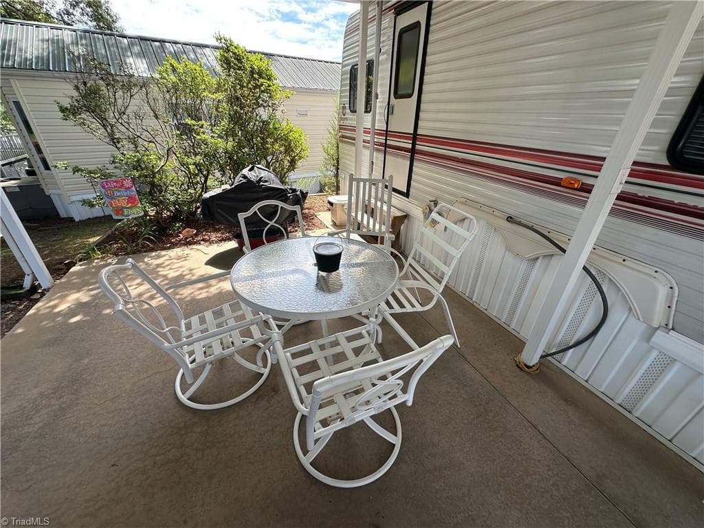 Manufactured Home at 117 Elm Street, New London NC 28127, New London, photo 19 of 48