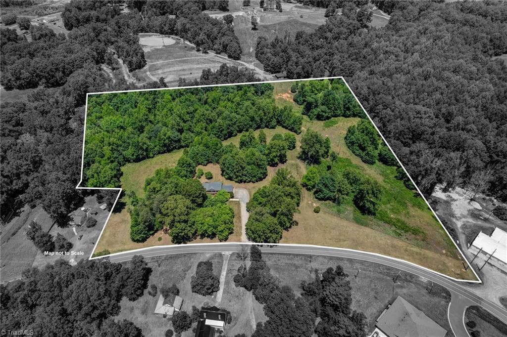 Stick/Site Built at 1406 Gibbs Road, Reidsville NC 27320, Reidsville, photo 7 of 100