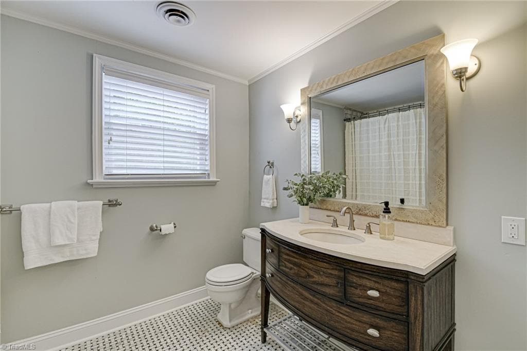 Stick/Site Built at 2832 Kensington Road, Winston-Salem NC 27106, Winston-Salem, photo 22 of 50