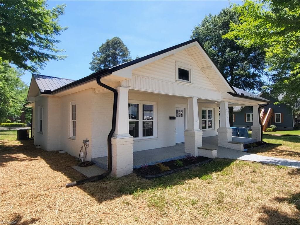 Stick/Site Built at 121 W Elm Street, Yadkinville NC 27055, photo 9 of 50