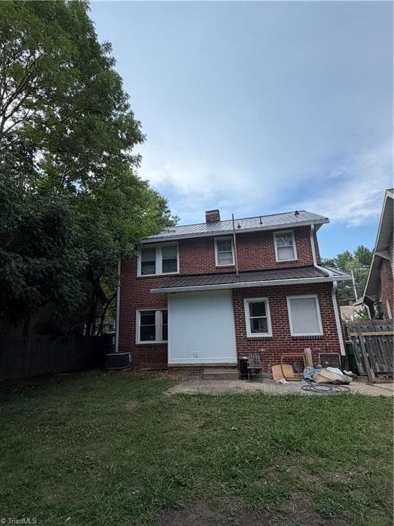 Stick/Site Built at 427 W Lexington Avenue, High Point NC 27262, photo 6 of 7