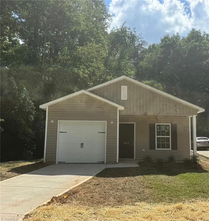 2912 Bainbridge Drive, Winston-Salem NC 27105