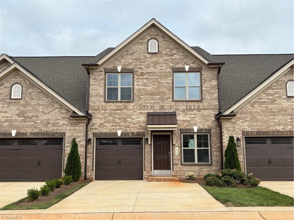 1044 Beechcraft Drive, Mebane NC 27302