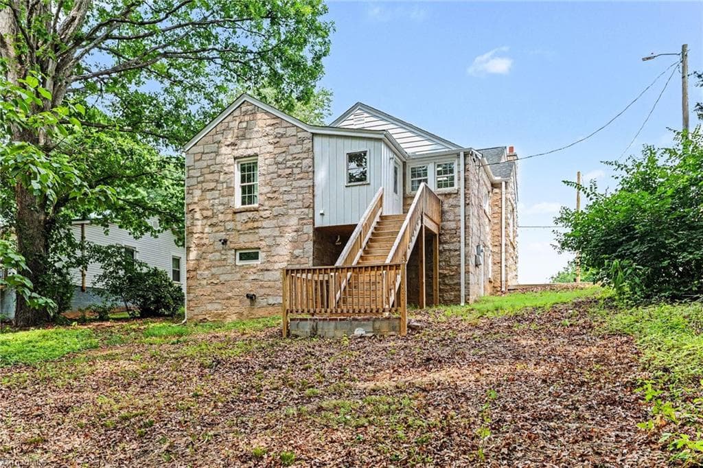 Stick/Site Built at 608 Roach Street, Reidsville NC 27320, photo 27 of 29