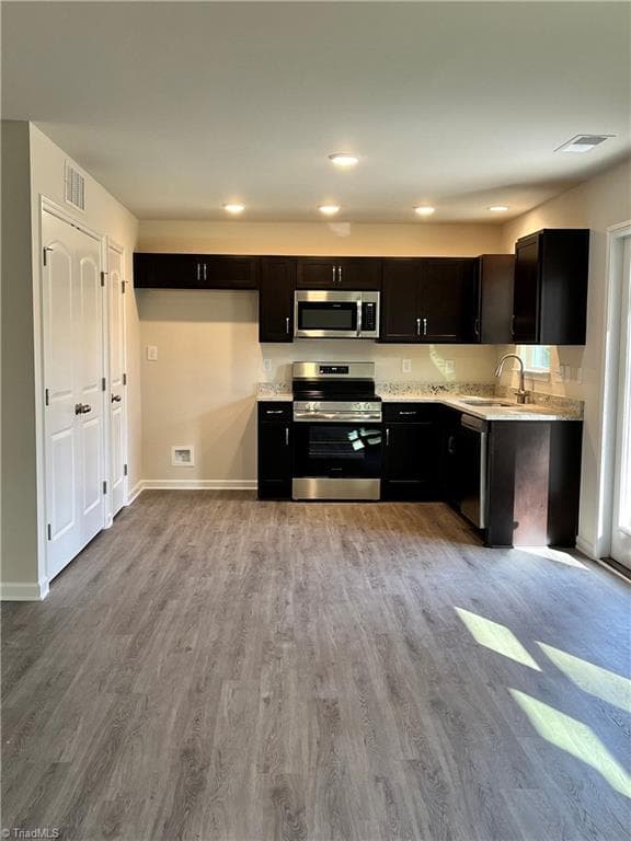 Stick/Site Built at 106 Longview Street, Lexington NC 27295, photo 2 of 11