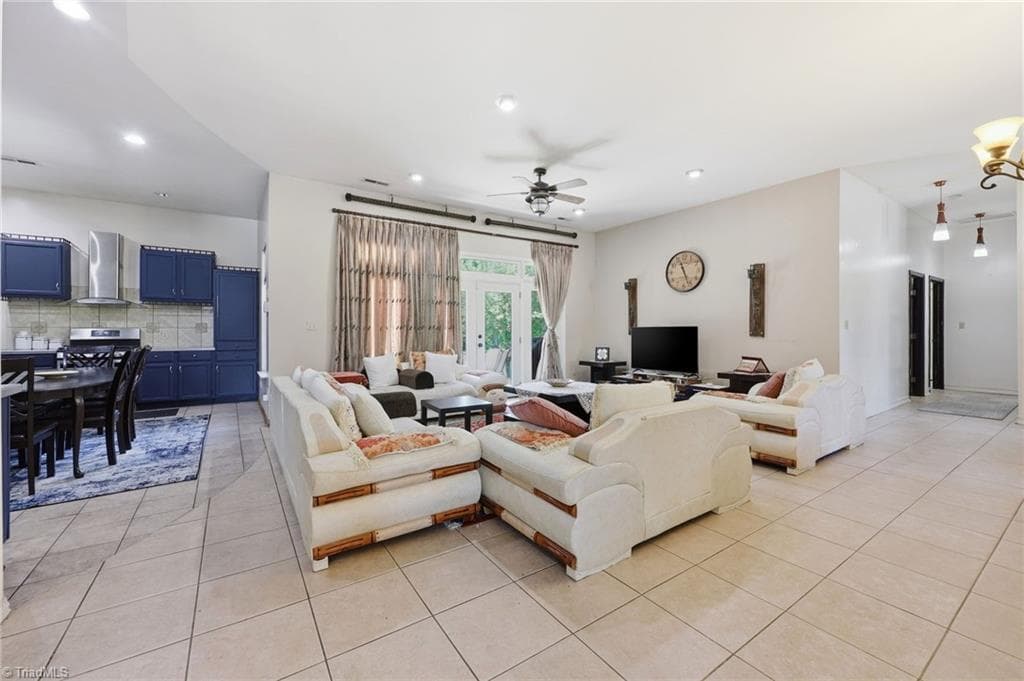 Stick/Site Built at 1803 Wilton Gate Drive, Charlotte NC 28262, photo 5 of 27