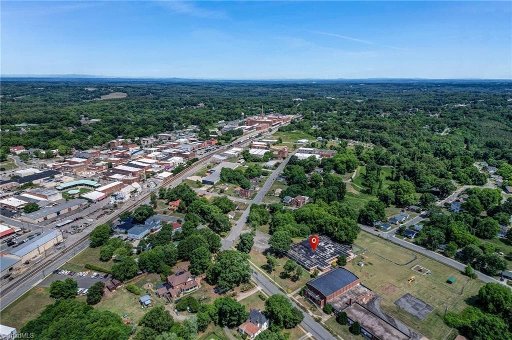 Remarks at 200 Lawsonville Avenue, Reidsville NC 27320, Reidsville, photo 11 of 86