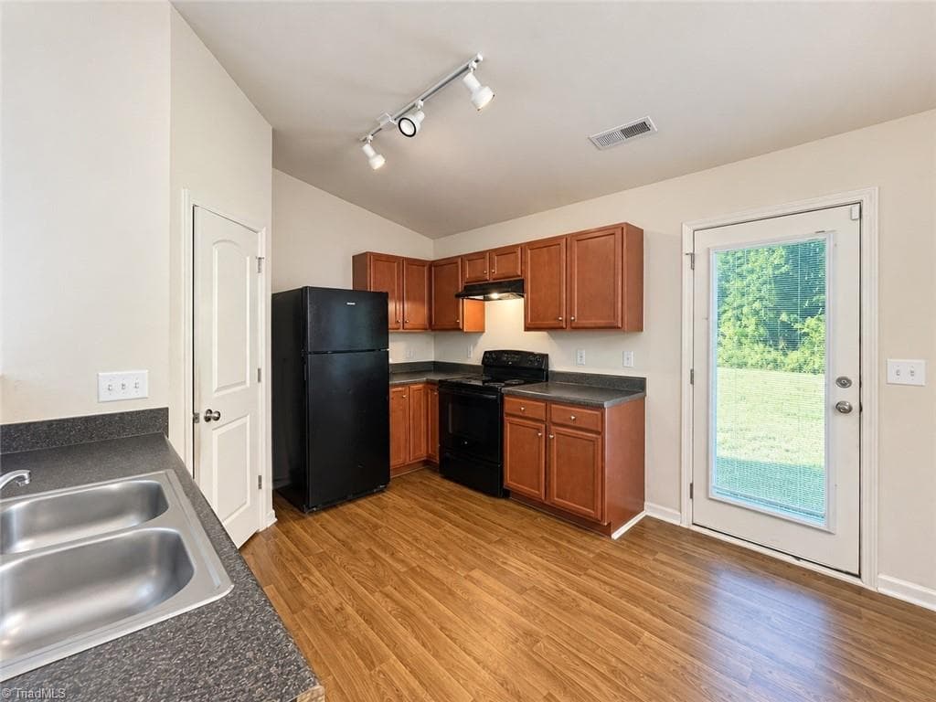 Stick/Site Built at 1771 Longshadow Drive, Burlington NC 27217, Burlington, photo 8 of 28