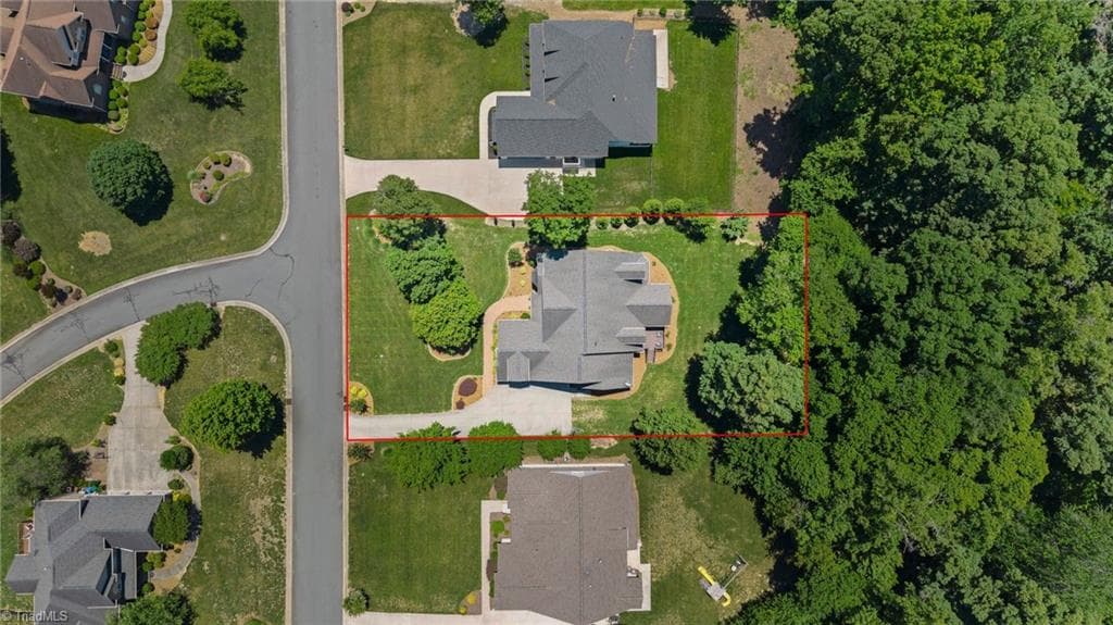 Stick/Site Built at 225 Heatherwood Drive, Winston-Salem NC 27107, Winston-Salem, photo 45 of 47
