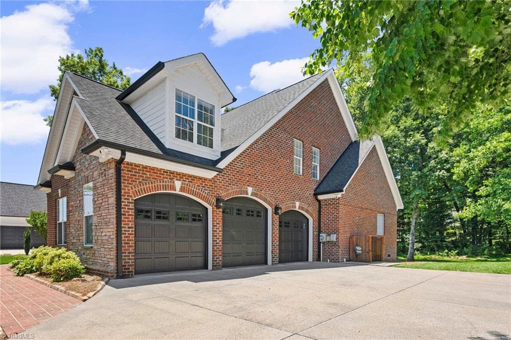 Stick/Site Built at 225 Heatherwood Drive, Winston-Salem NC 27107, Winston-Salem, photo 40 of 47