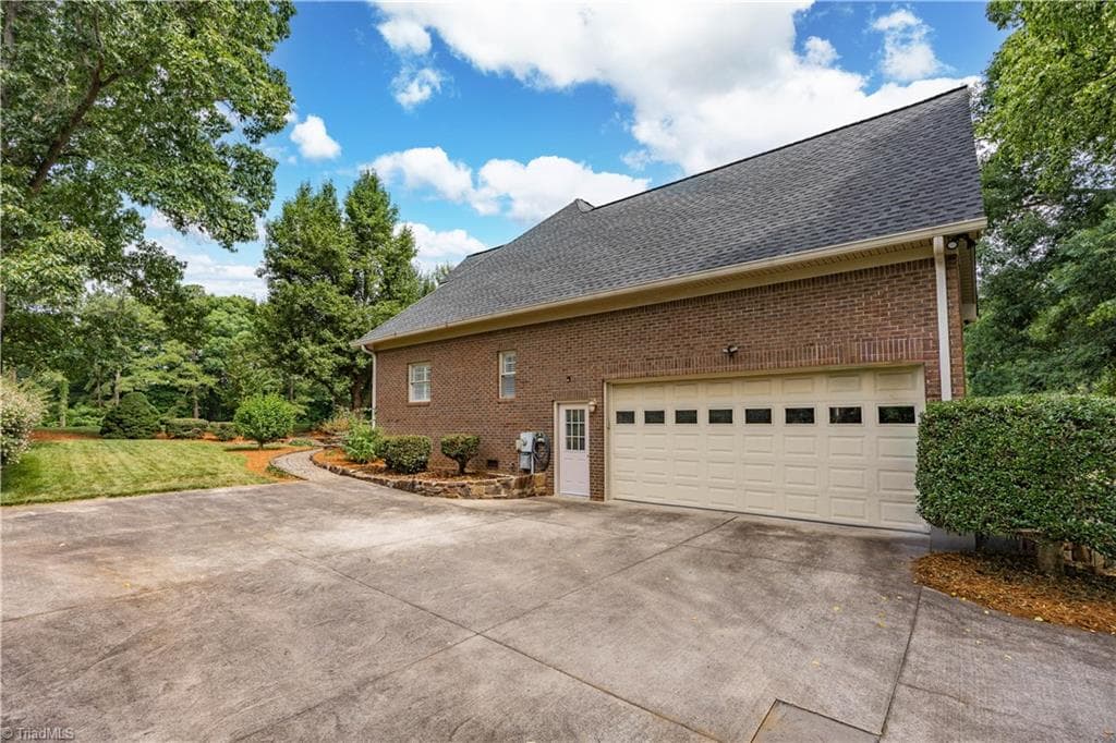 Stick/Site Built at 661 Nassau Trail, Asheboro NC 27205, photo 32 of 48