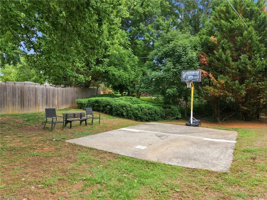 Stick/Site Built at 4509 Doral Drive, Greensboro NC 27406, photo 26 of 28