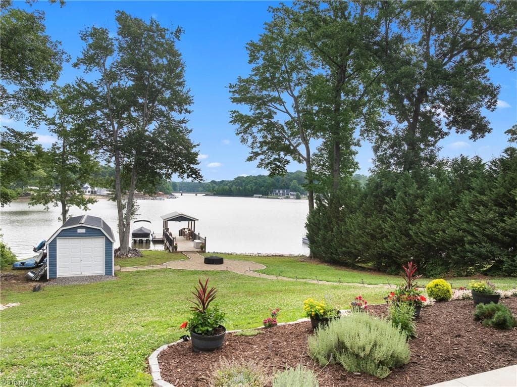 Modular at 645 Riverside Drive, Lexington NC 27292, photo 2 of 47