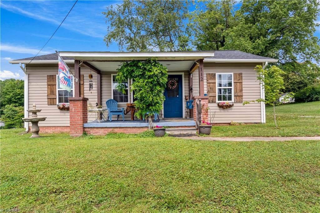 112 Hillcrest Street, Jonesville NC 28642