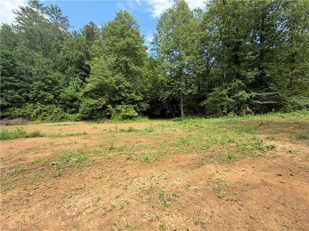 Single Family Residence at 2888 Craig Hollow Lane, Lenoir NC 28645, Lenoir, photo 5 of 15