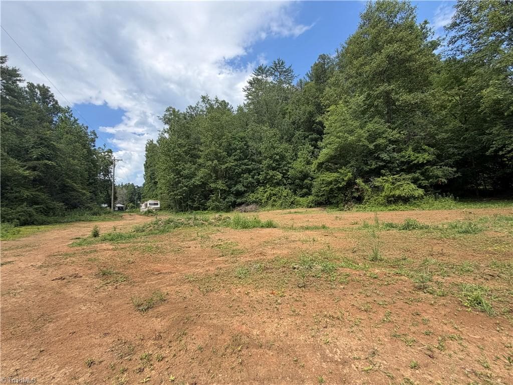 Single Family Residence at 2888 Craig Hollow Lane, Lenoir NC 28645, Lenoir, photo 8 of 15