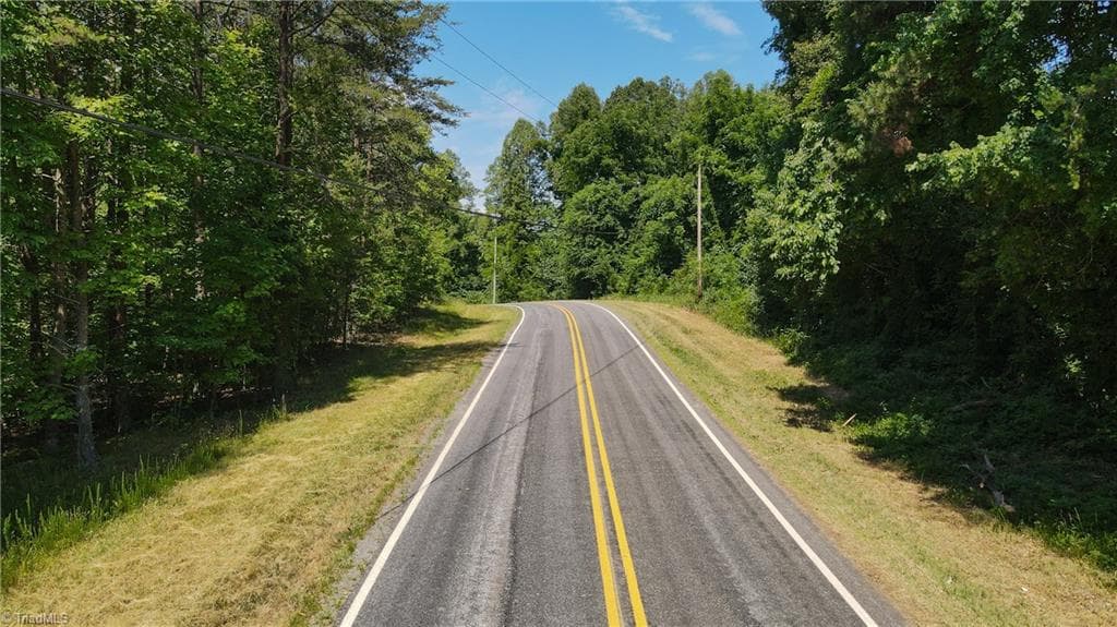 Remarks at 7767 Pearman Quarry Road, Kernersville NC 27284, photo 2 of 27