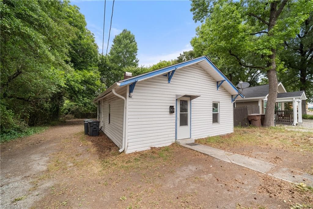 914 Lincoln Street, Greensboro NC 27401