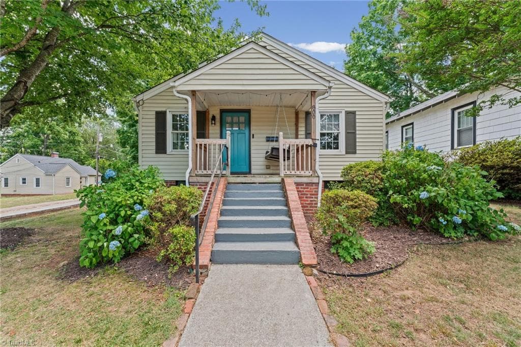 800 W Academy Street, Winston-Salem NC 27101