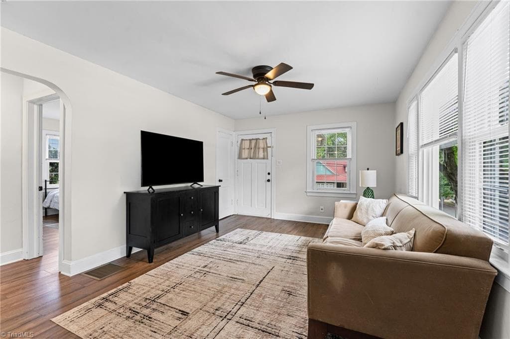 Stick/Site Built at 800 W Academy Street, Winston-Salem NC 27101, Winston-Salem, photo 9 of 47