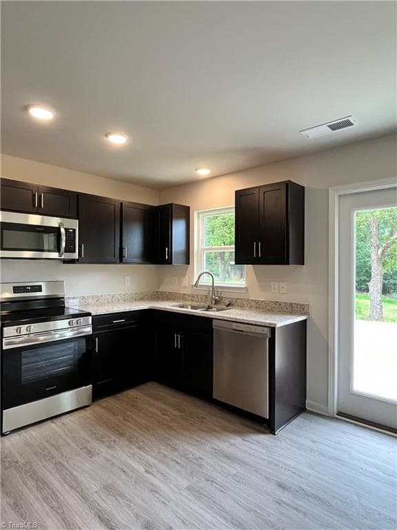 Stick/Site Built at 403 Unity Street, Thomasville NC 27360, photo 12 of 19