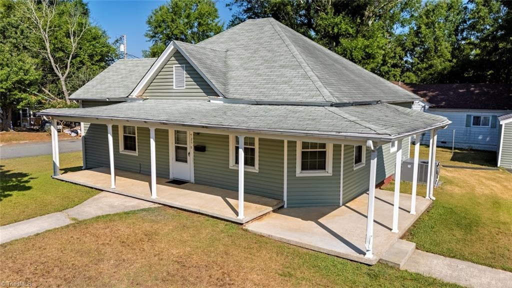725 Everett Street, Burlington NC 27215