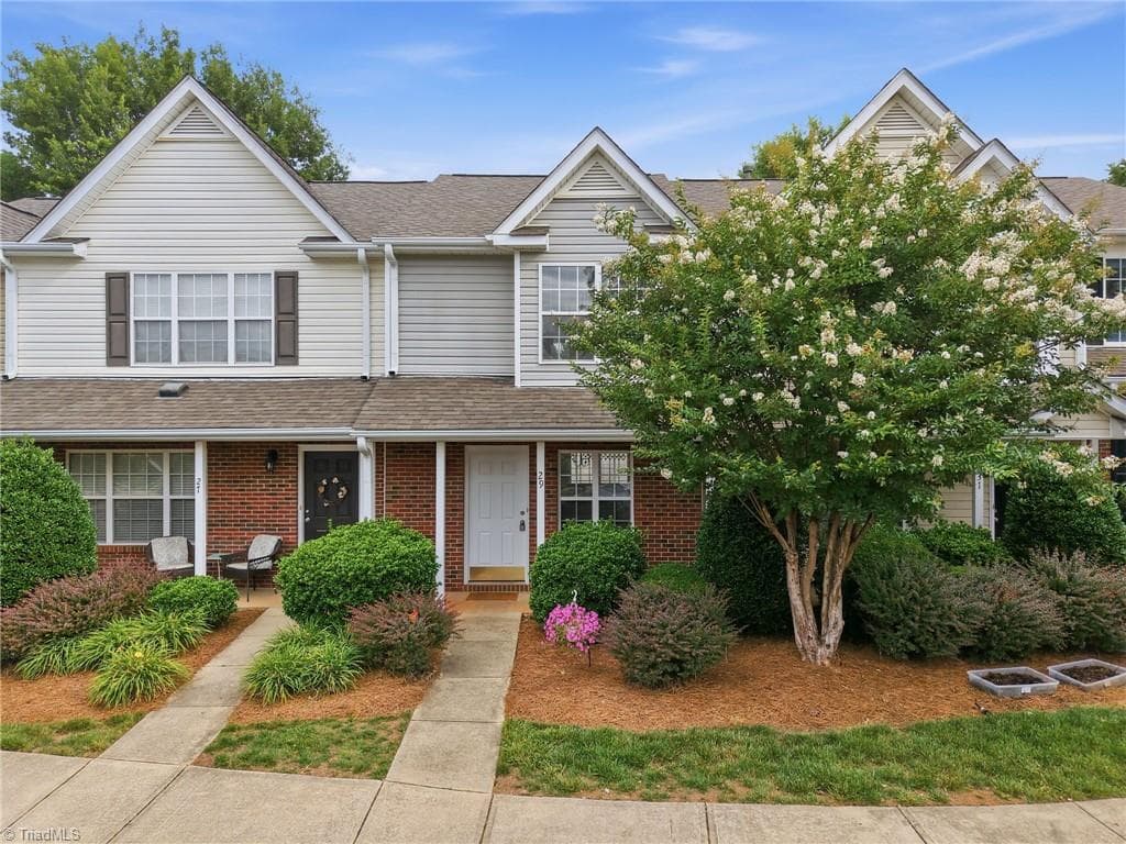 29 Tannenbaum Circle, Greensboro NC 27410