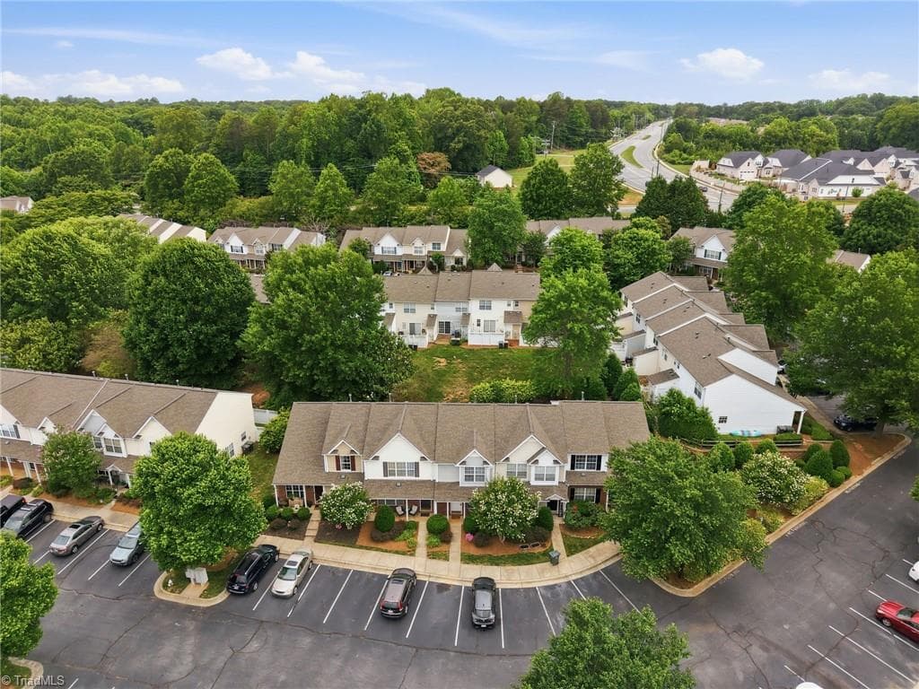 Stick/Site Built at 29 Tannenbaum Circle, Greensboro NC 27410, photo 18 of 18